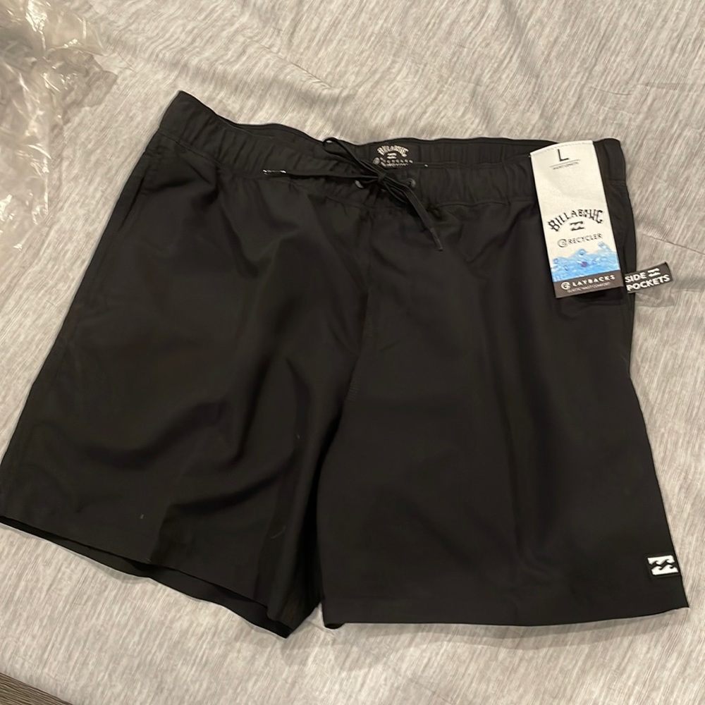 Size large, billabong men’s board shorts